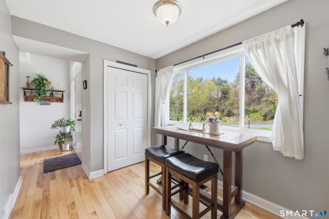 2 River Mead Avon CT 06001