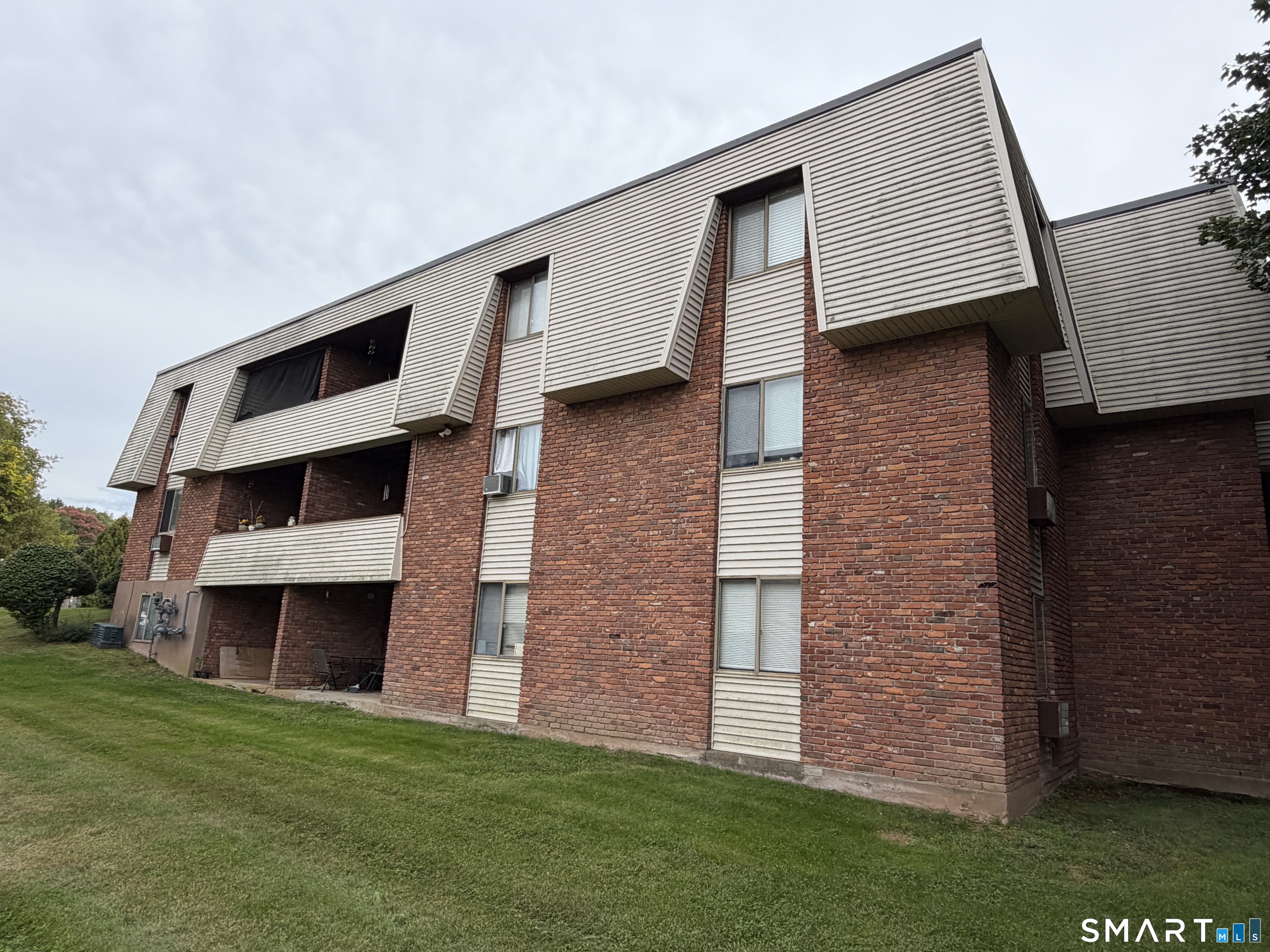 565 Talcottville Road Vernon CT 06066