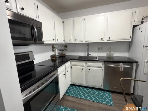 565 Talcottville Road Vernon CT 06066