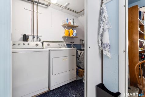 8 Belmont Lane Danbury CT 06810