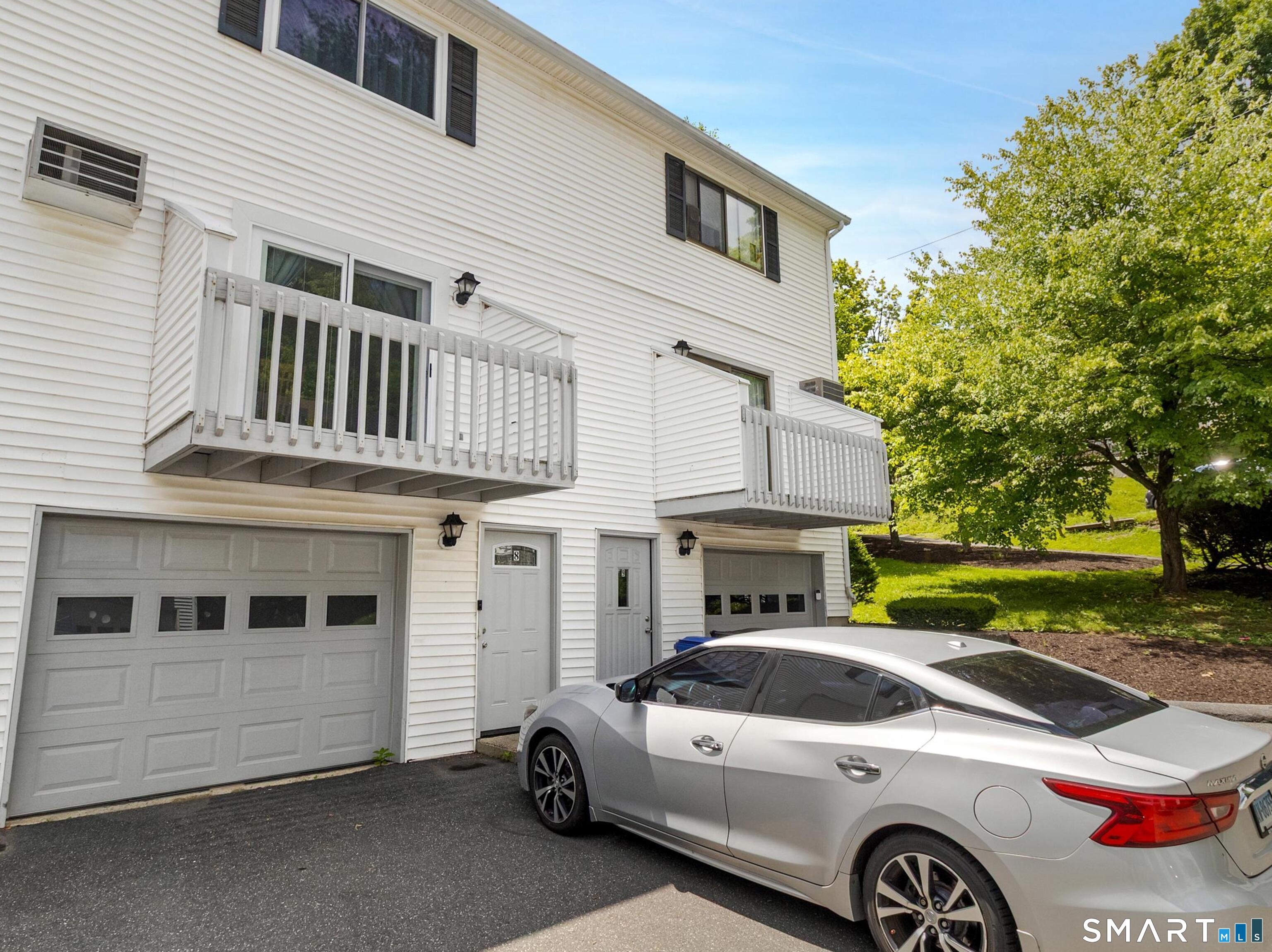 8 Belmont Lane Danbury CT 06810