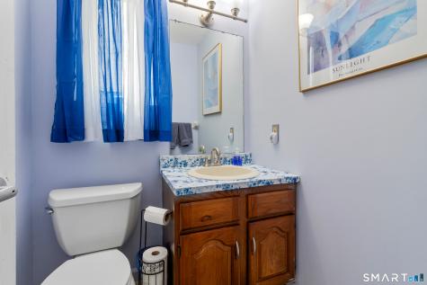 8 Belmont Lane Danbury CT 06810