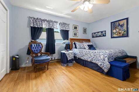 8 Belmont Lane Danbury CT 06810