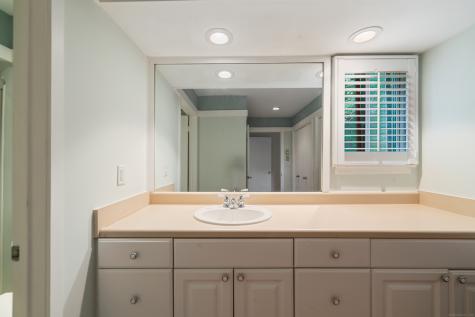 98 Heritage Village Southbury CT 06488