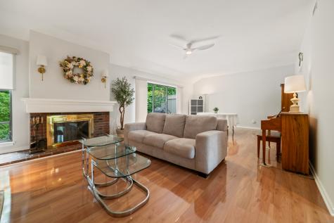 98 Heritage Village Southbury CT 06488