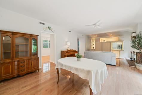 98 Heritage Village Southbury CT 06488