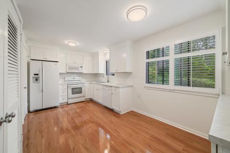 98 Heritage Village Southbury CT 06488