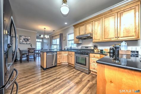 12 Landin Street Woodbridge CT 06525