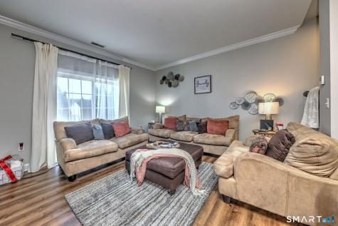 12 Landin Street Woodbridge CT 06525
