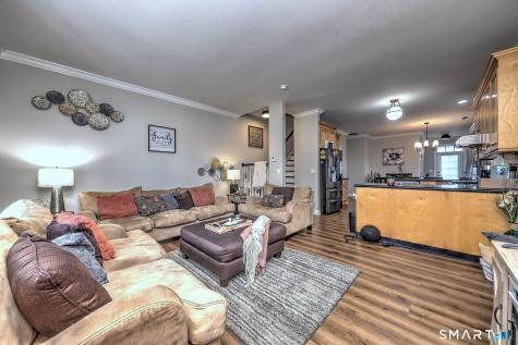 12 Landin Street Woodbridge CT 06525