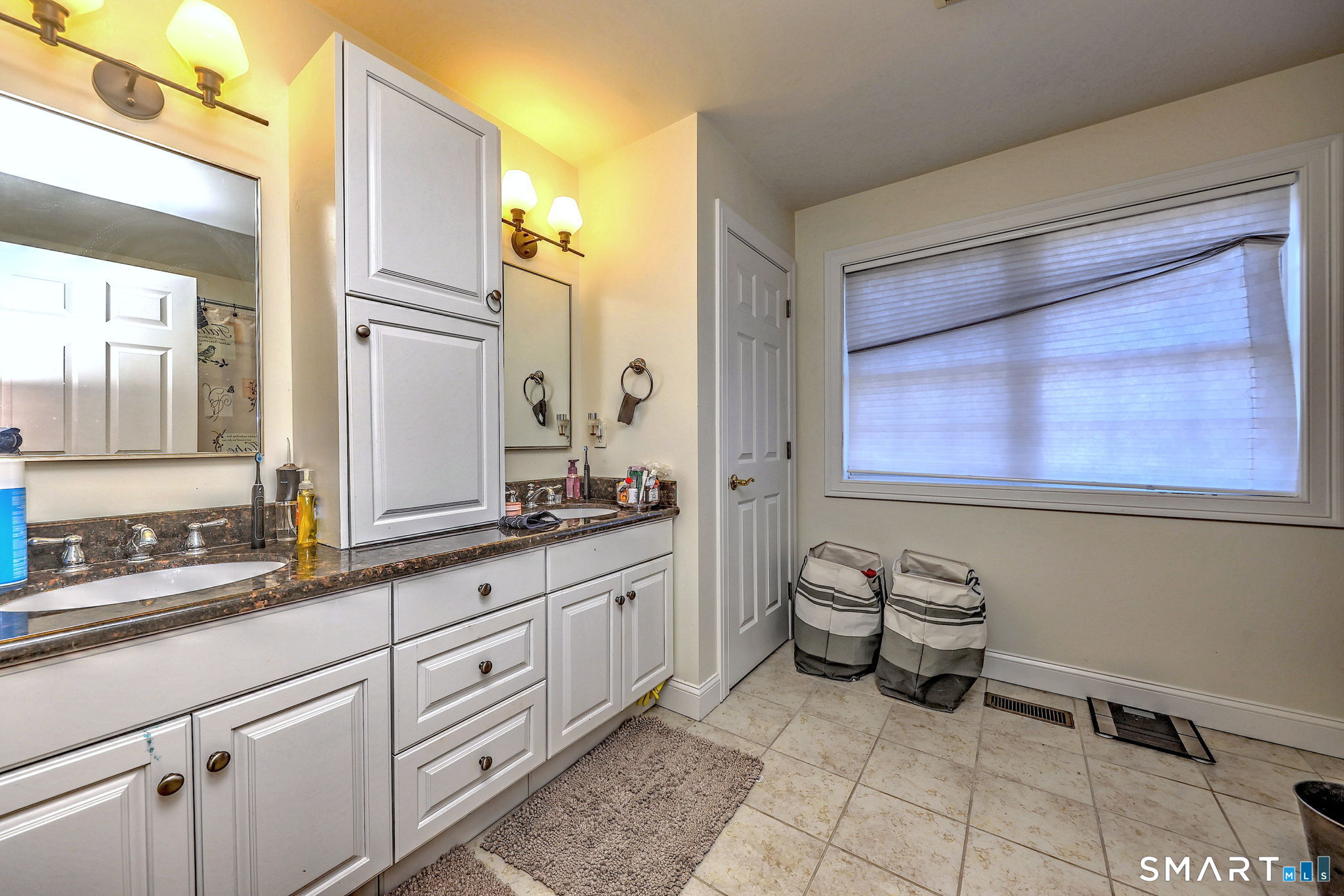 12 Landin Street Woodbridge CT 06525