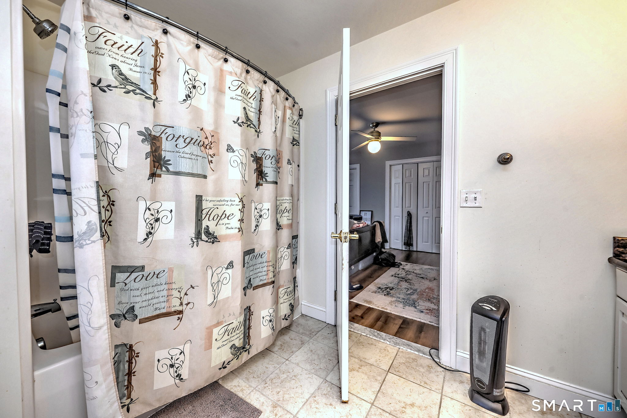 12 Landin Street Woodbridge CT 06525