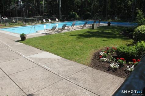 65 Tunxis Village Farmington CT 06032