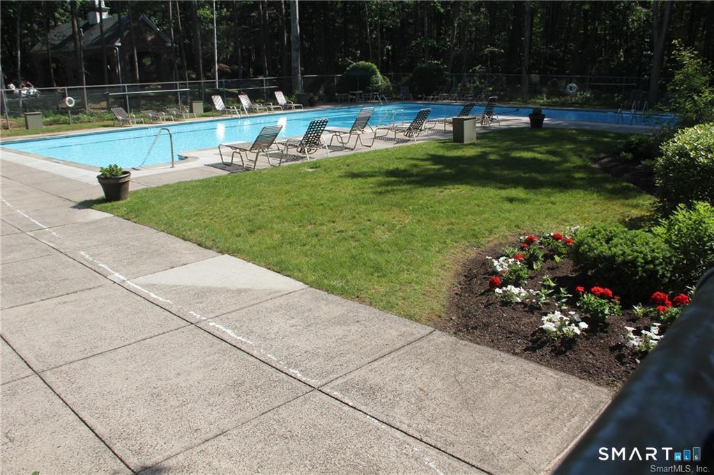 65 Tunxis Village Farmington CT 06032