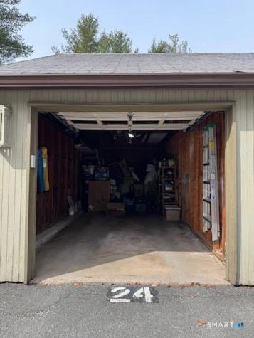 24 Fox Run Woodbury CT 06798