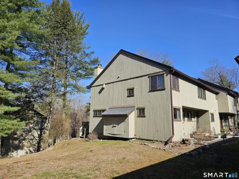 24 Fox Run Woodbury CT 06798