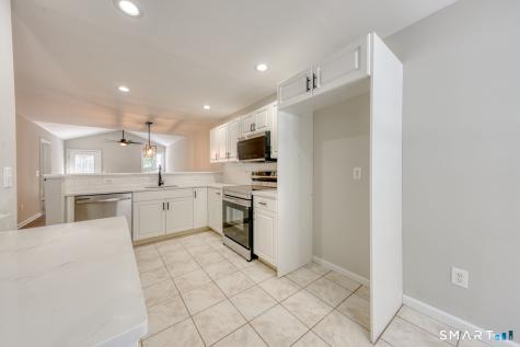 159 Jennifer Lane Newtown CT 06482