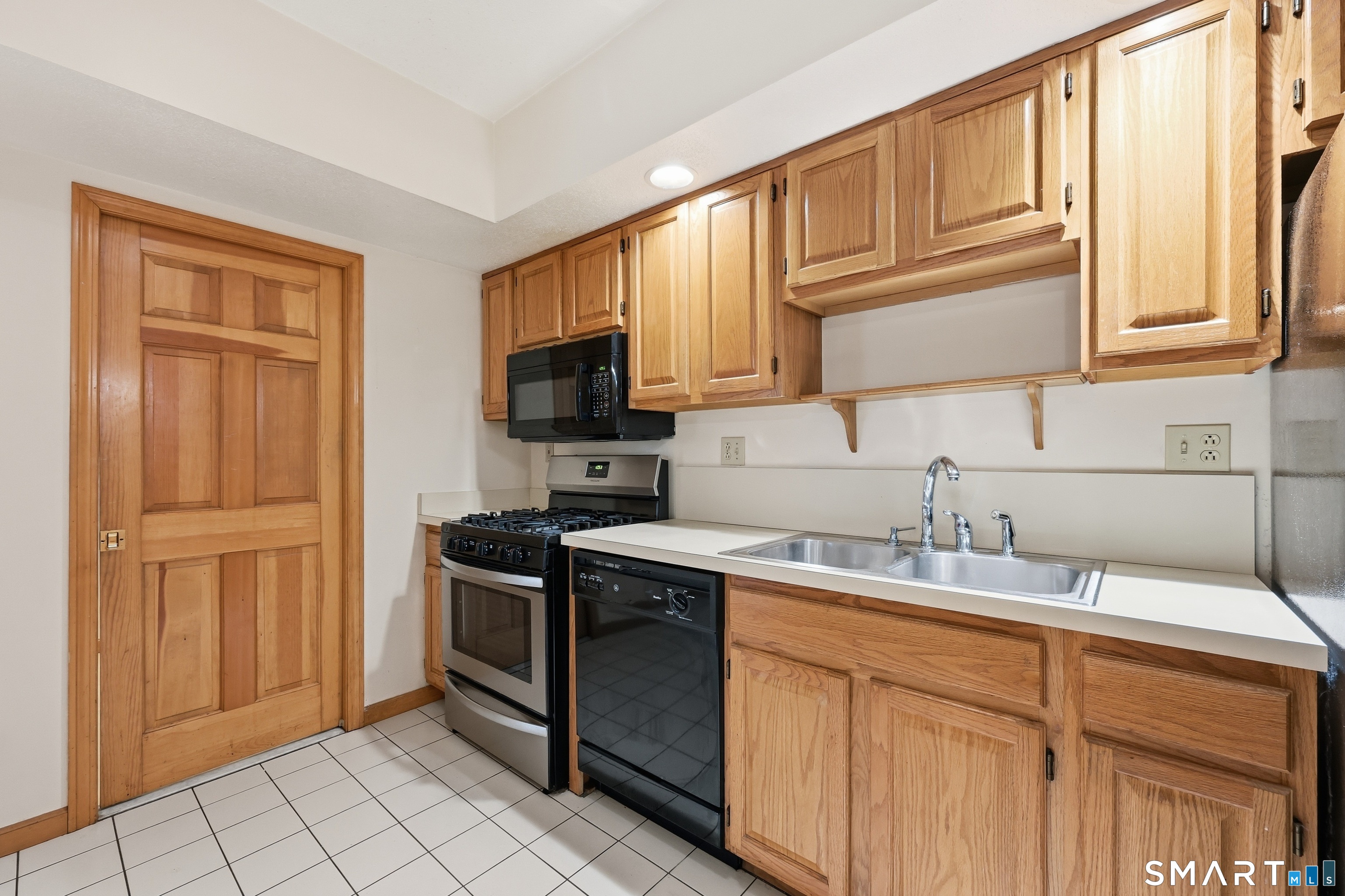 33 Langdon Court Berlin CT 06037