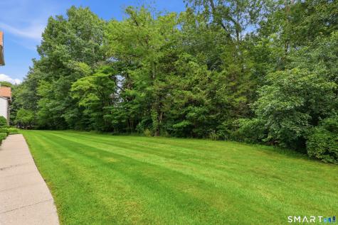 33 Langdon Court Berlin CT 06037