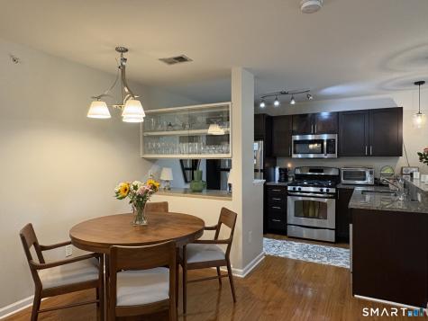 26 Schoolhouse Drive West Hartford CT 06110