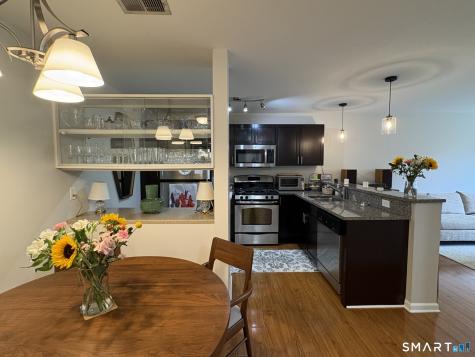 26 Schoolhouse Drive West Hartford CT 06110