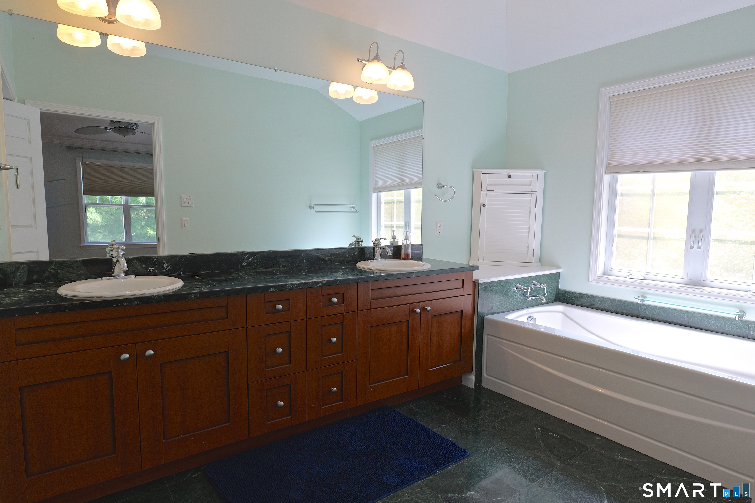 76 Suzie Drive Newtown CT 06470