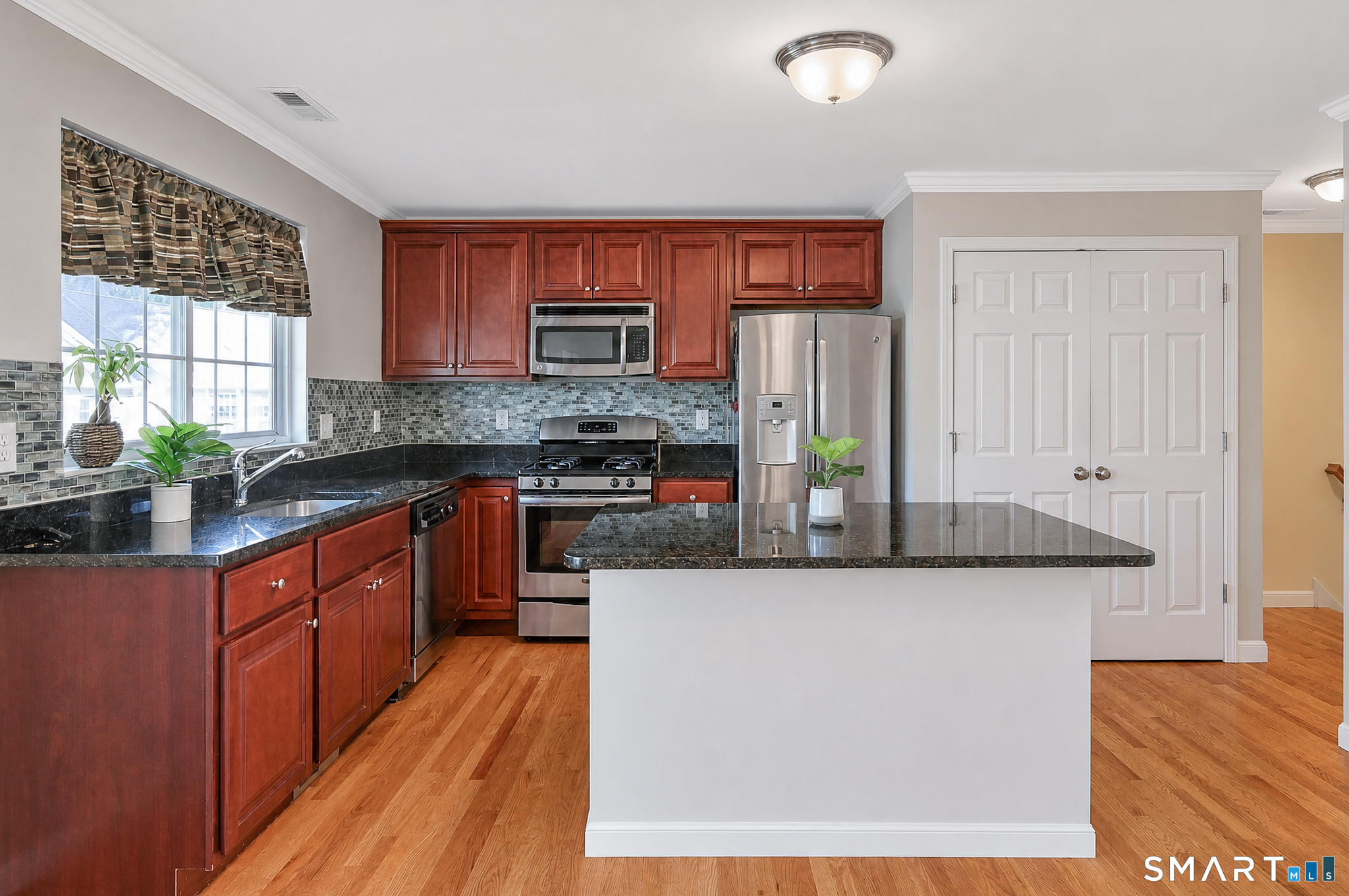 27 Riverview Court Brookfield CT 06804
