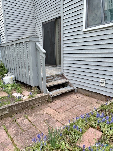 203 Thompson Street East Haven CT 06513