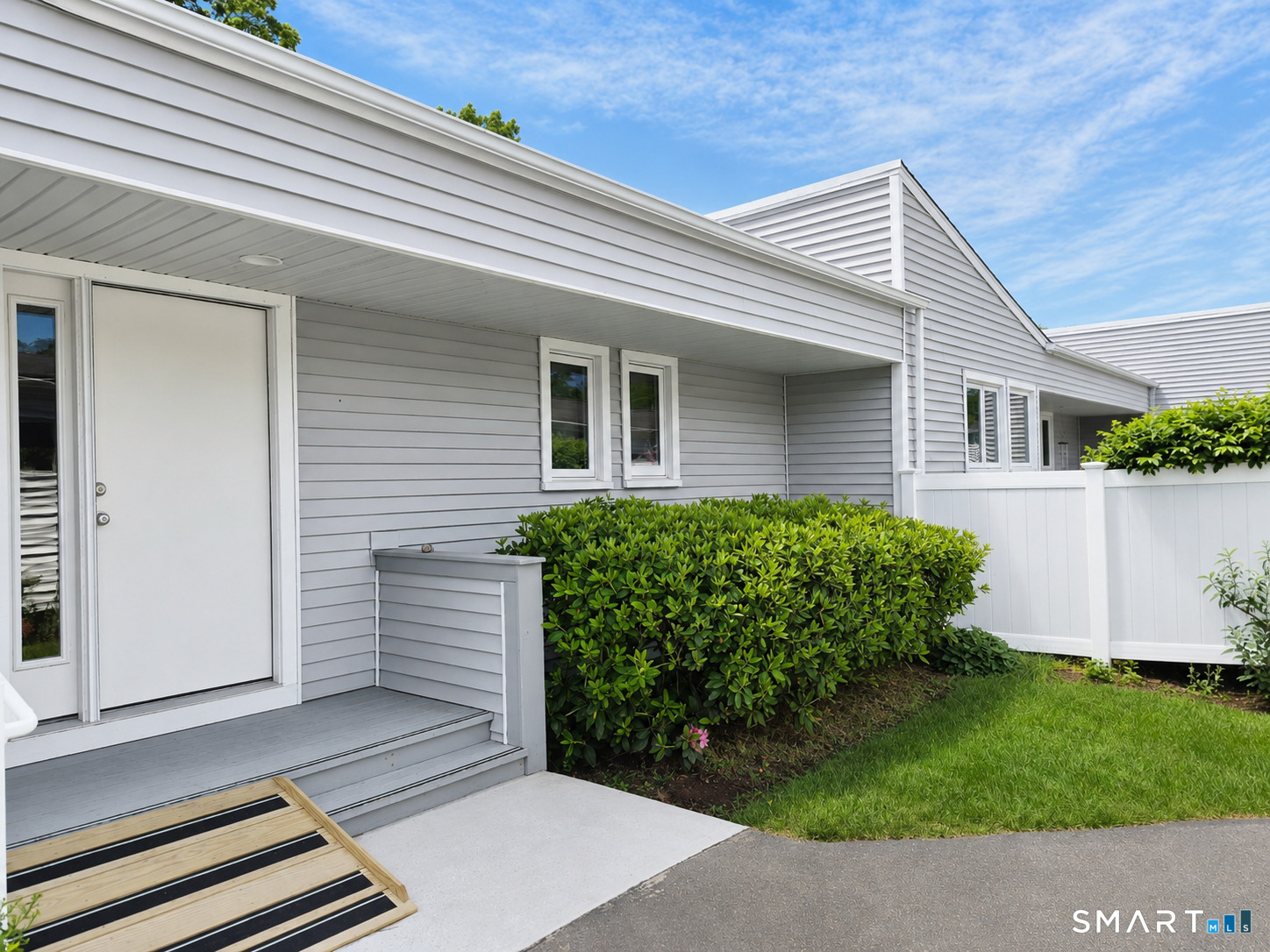 2 Stratton Way Branford CT 06405