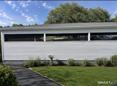 2 Stratton Way Branford CT 06405