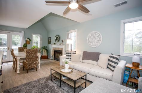 2024 Old Pond Lane Norwich CT 06360