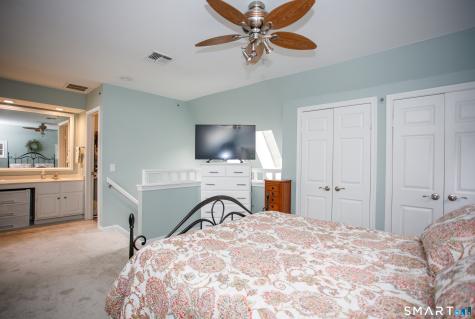 2024 Old Pond Lane Norwich CT 06360