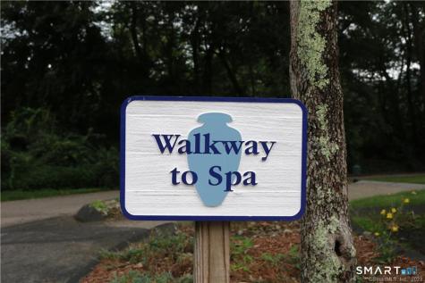 2024 Old Pond Lane Norwich CT 06360