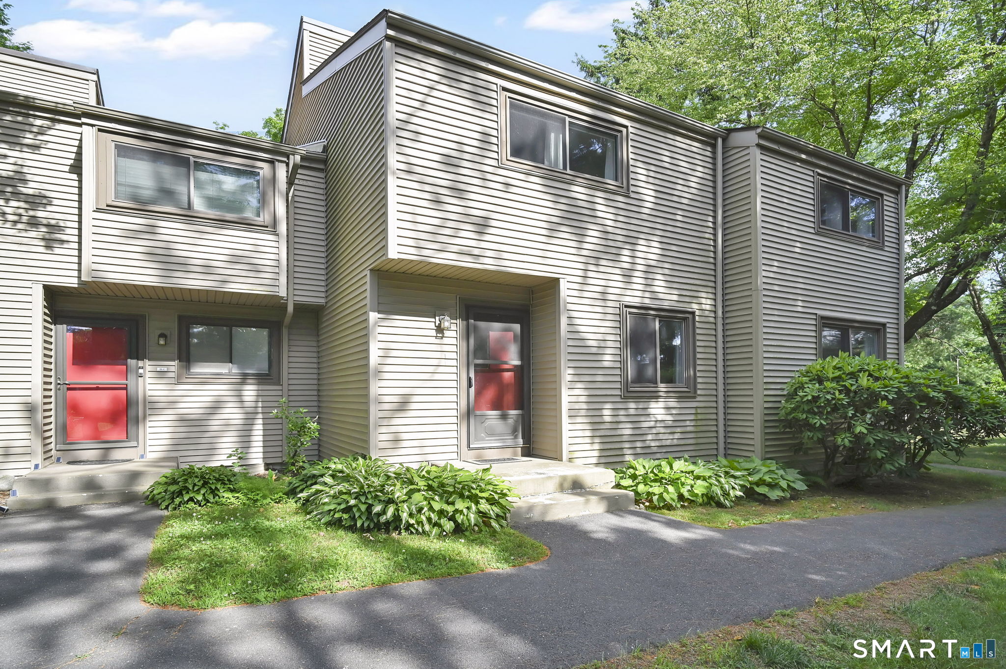 19 E Greenbriar Drive Farmington CT 06032