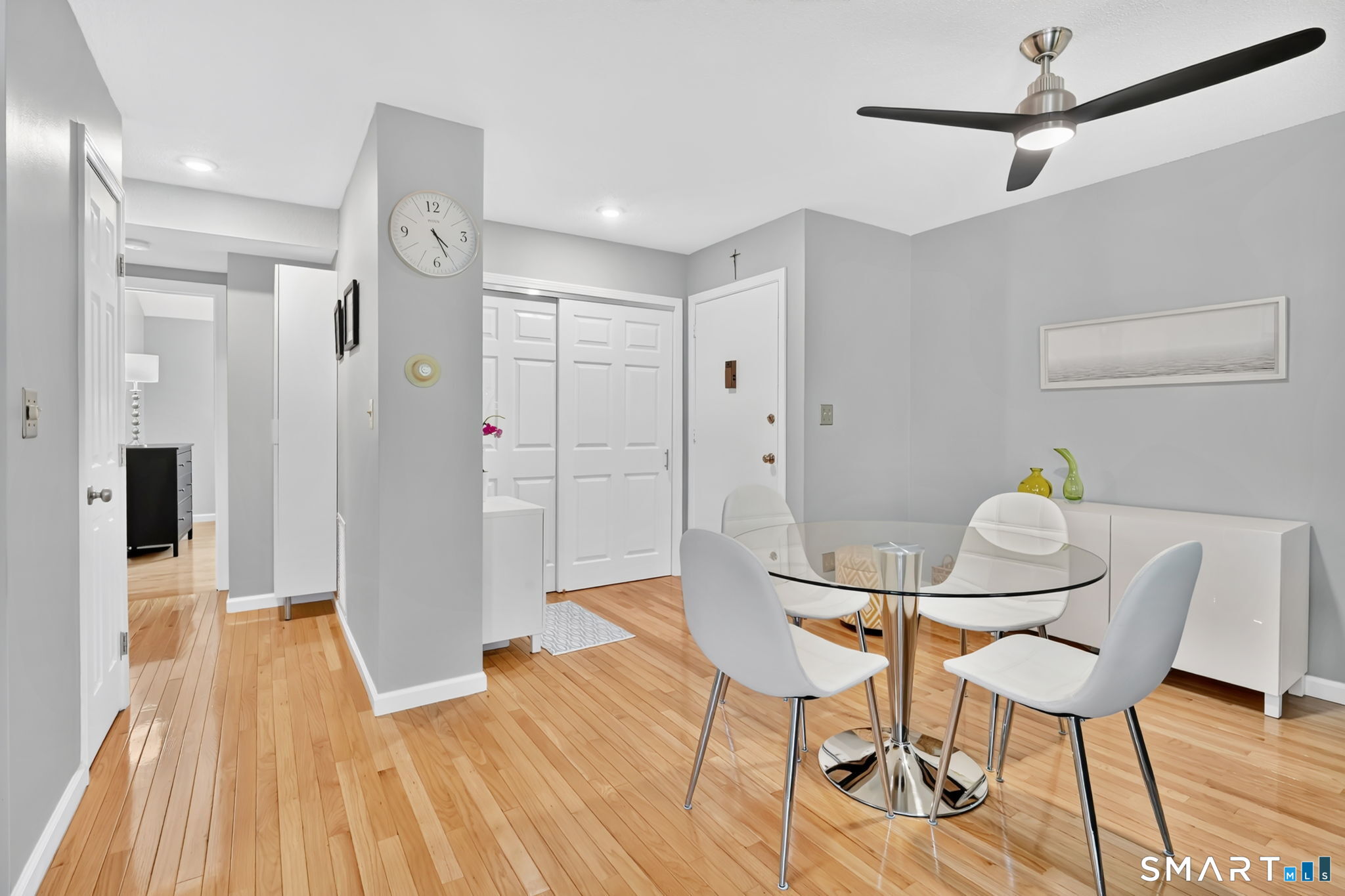 19 E Greenbriar Drive Farmington CT 06032