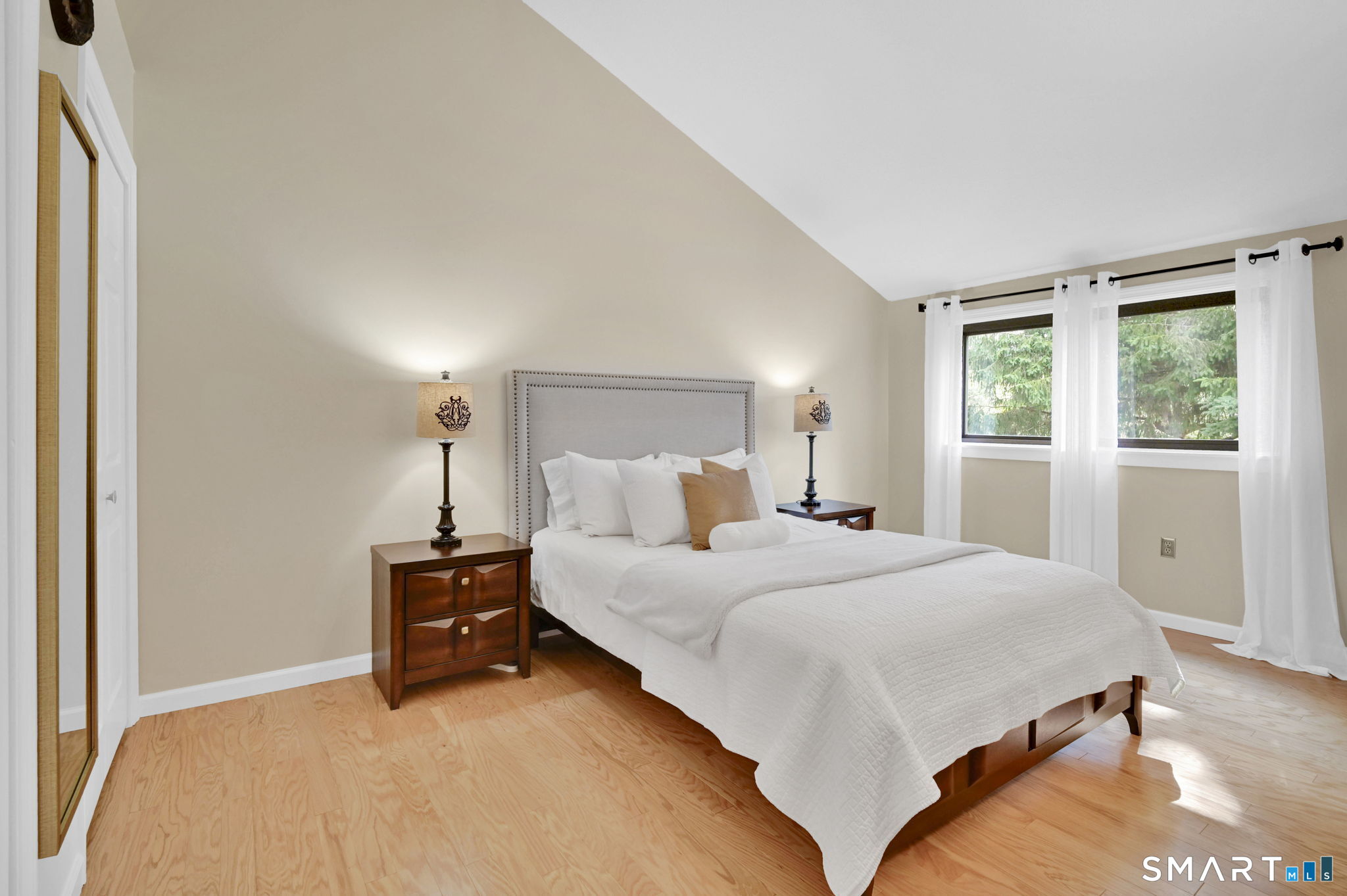 19 E Greenbriar Drive Farmington CT 06032
