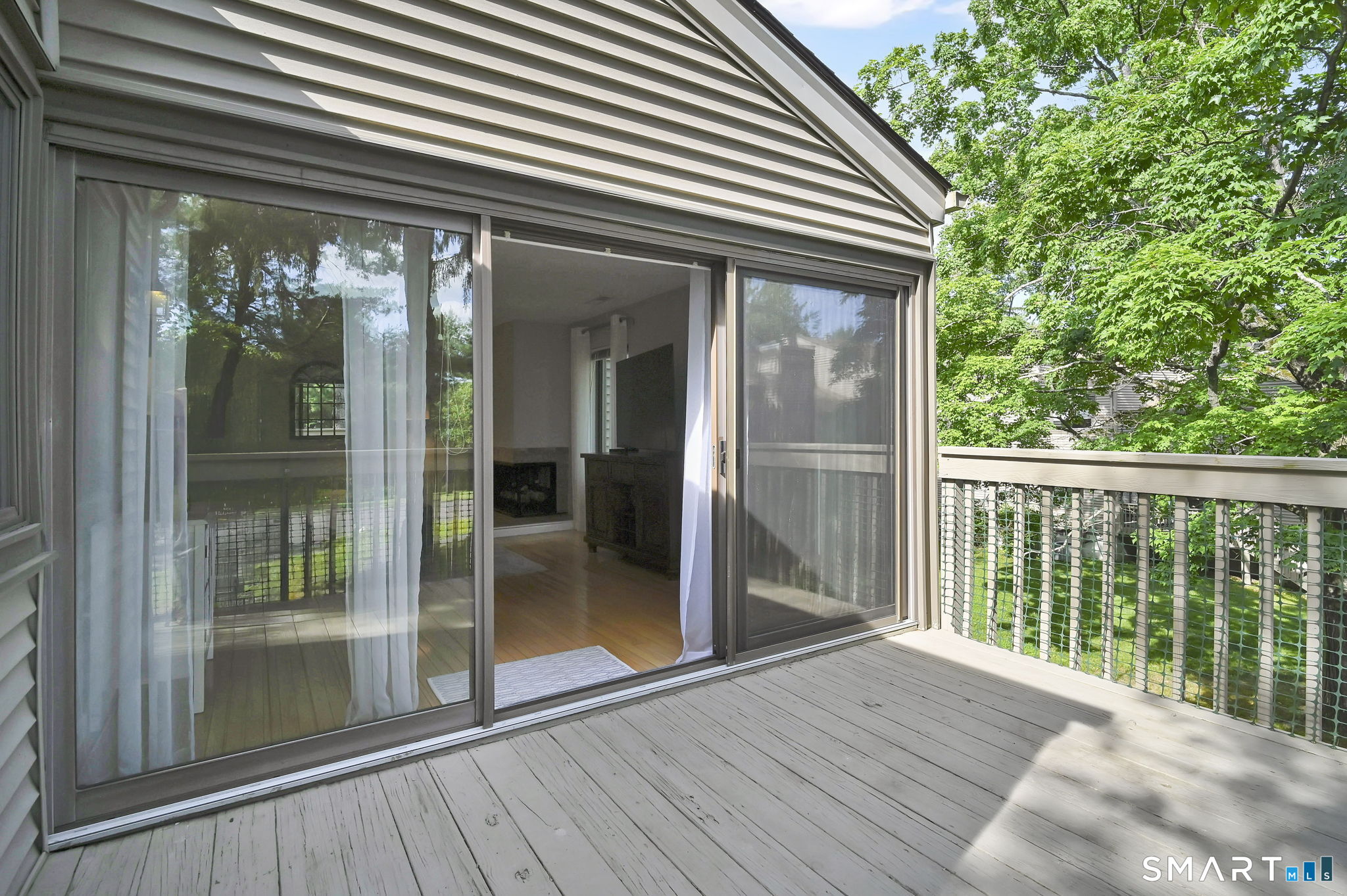 19 E Greenbriar Drive Farmington CT 06032