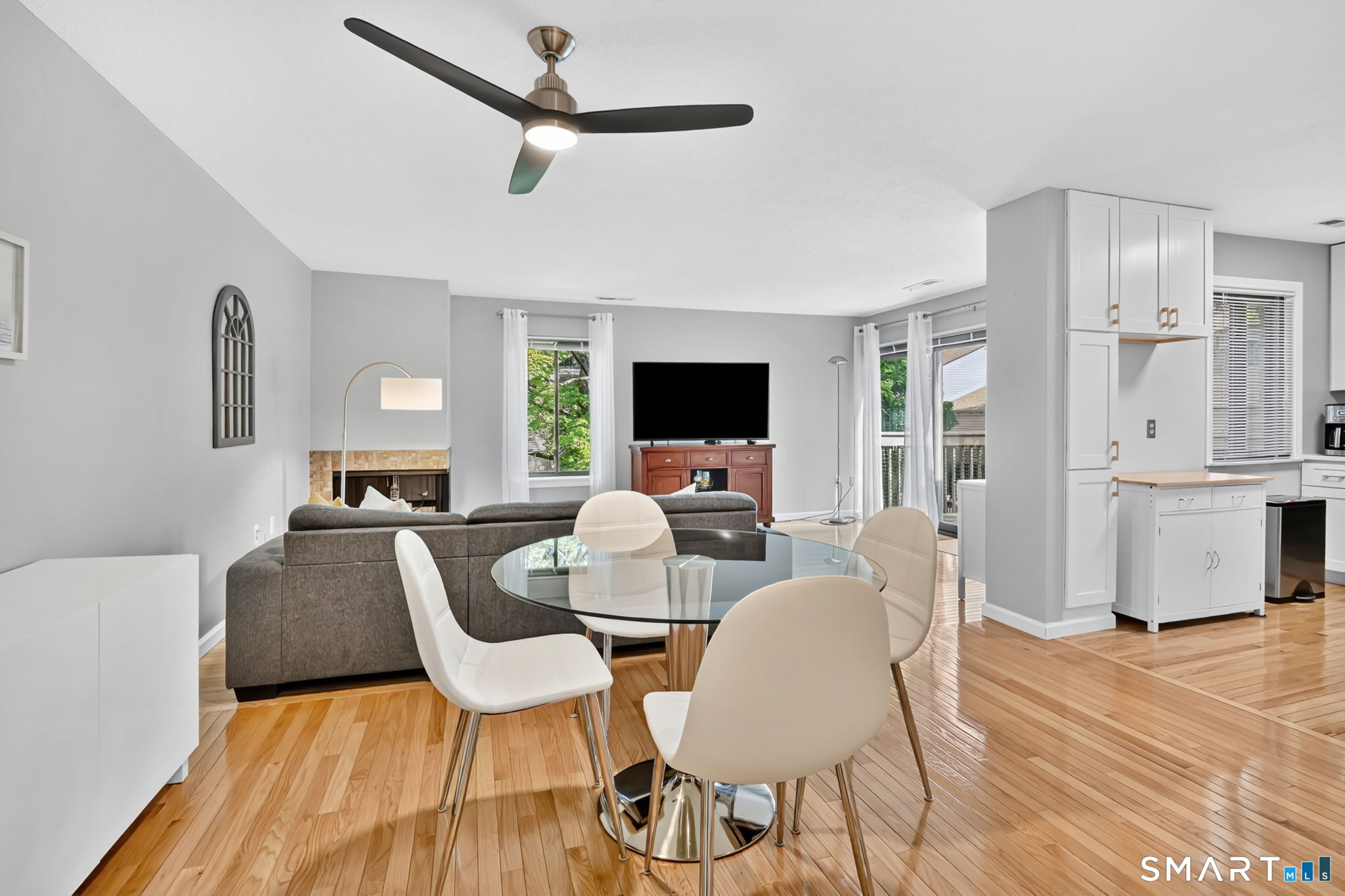 19 E Greenbriar Drive Farmington CT 06032