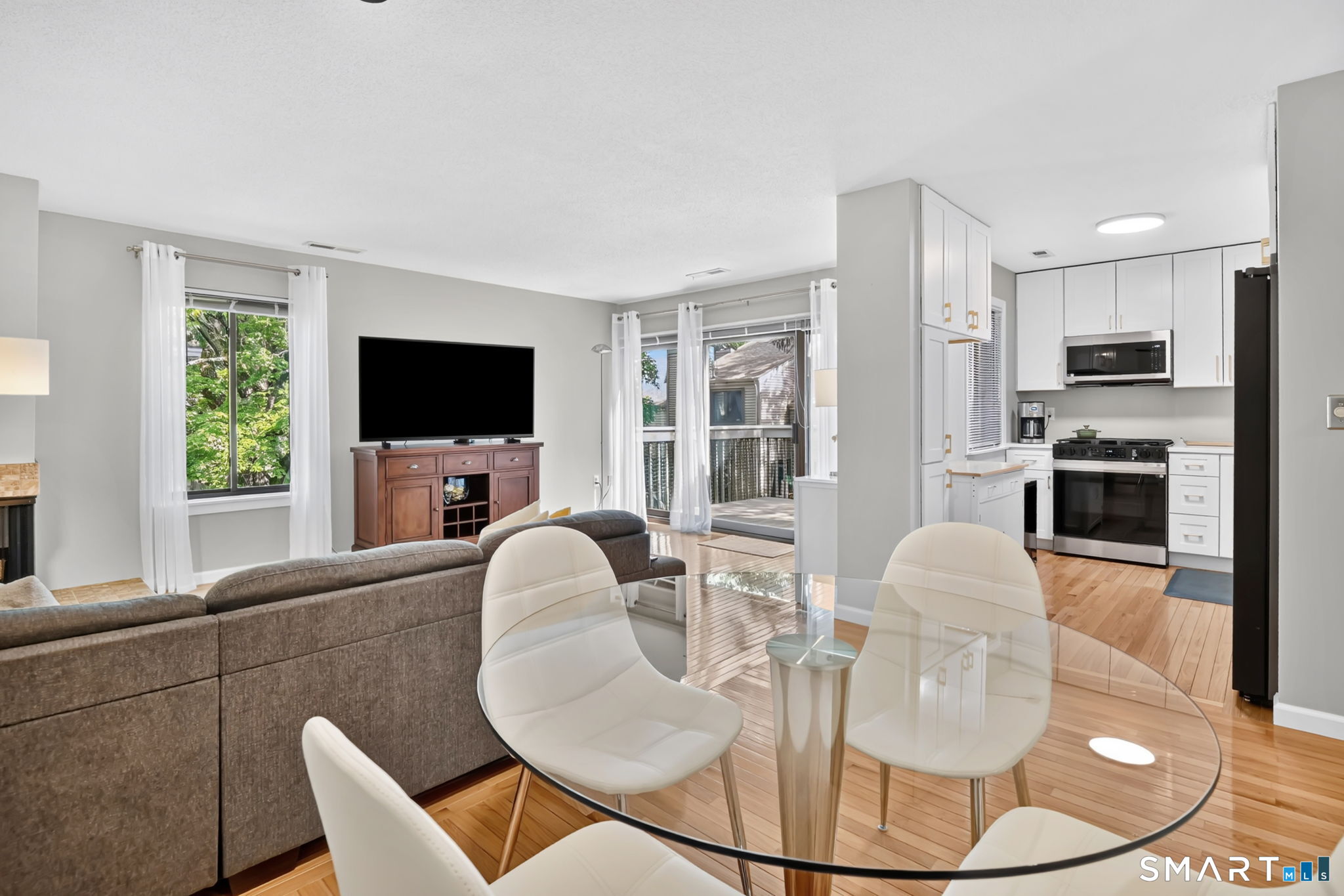 19 E Greenbriar Drive Farmington CT 06032