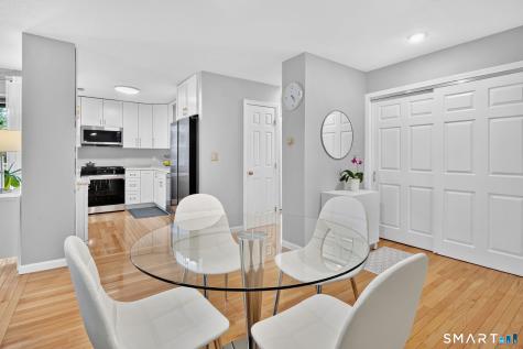 19 E Greenbriar Drive Farmington CT 06032