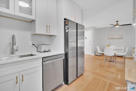 19 E Greenbriar Drive Farmington CT 06032