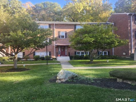 79 Briarwood Lane Branford CT 06405