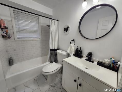 79 Briarwood Lane Branford CT 06405