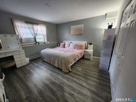 79 Briarwood Lane Branford CT 06405