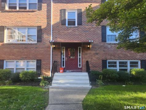 79 Briarwood Lane Branford CT 06405