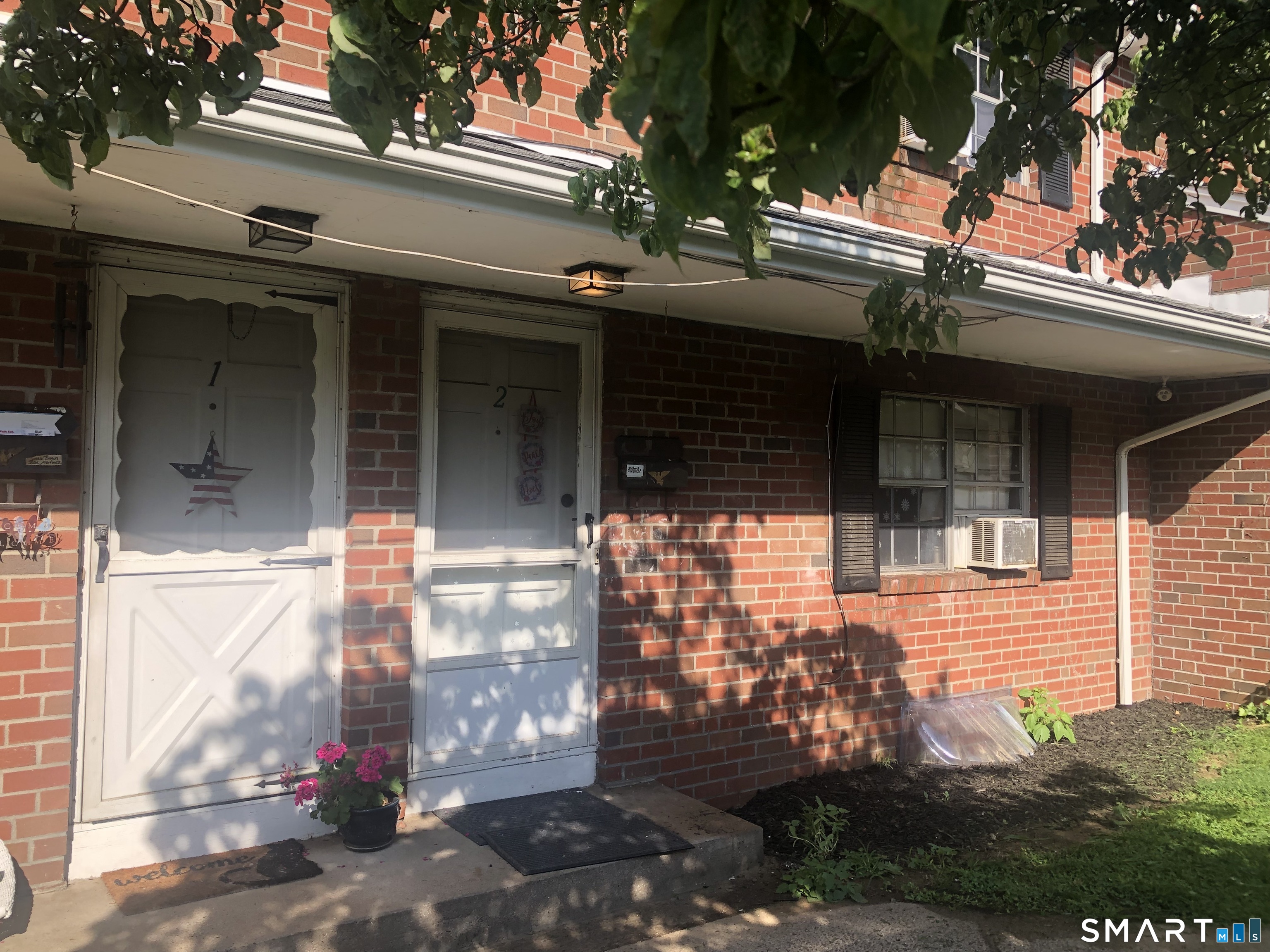 894 Burnside Avenue East Hartford CT 06108