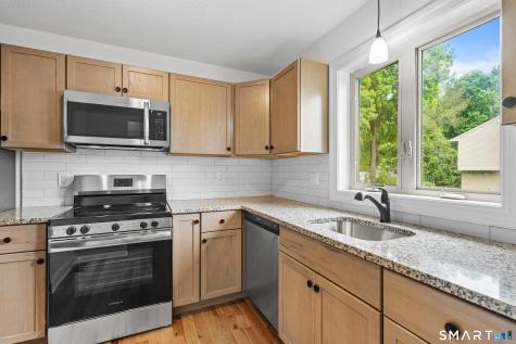 827 Oronoke Road Waterbury CT 06708