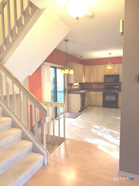 115 Apple Hill Newington CT 06111