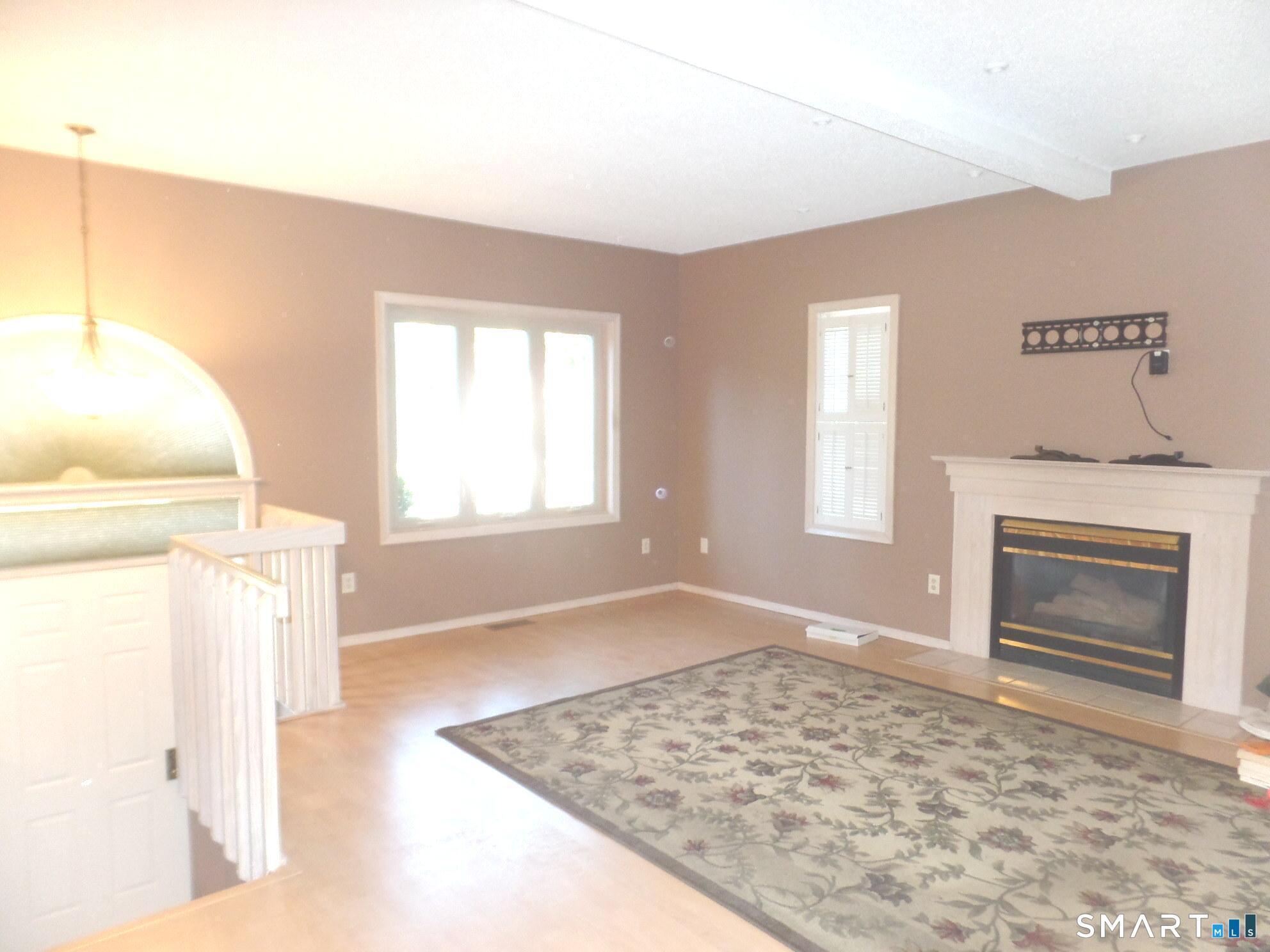 115 Apple Hill Newington CT 06111
