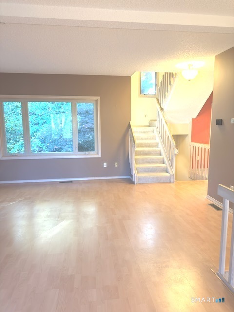 115 Apple Hill Newington CT 06111